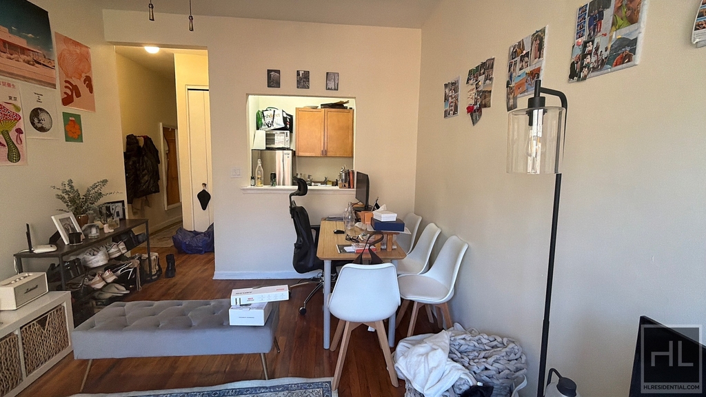 326 West 83 Street - Photo 4