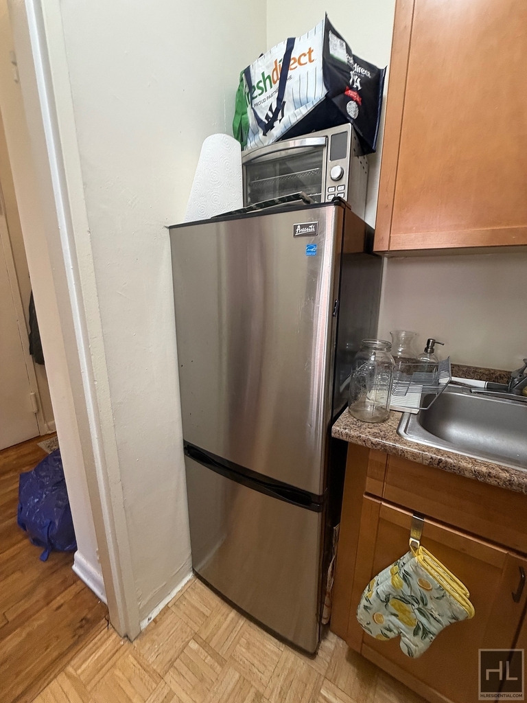 326 West 83 Street - Photo 10