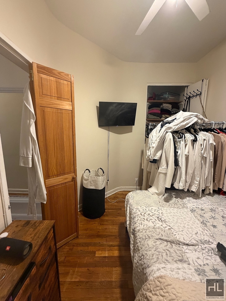 326 West 83 Street - Photo 6