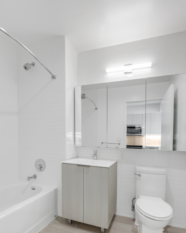 29-22 Northern Boulevard - Photo 4