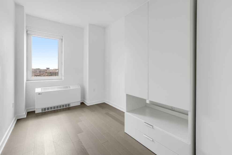 29-22 Northern Boulevard - Photo 0