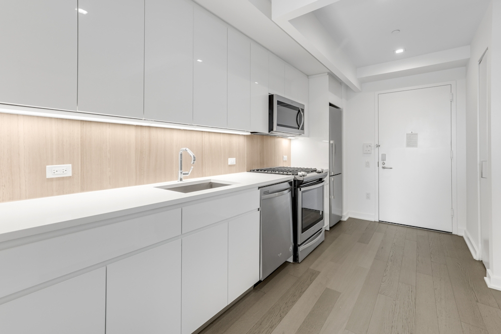 29-22 Northern Boulevard - Photo 1