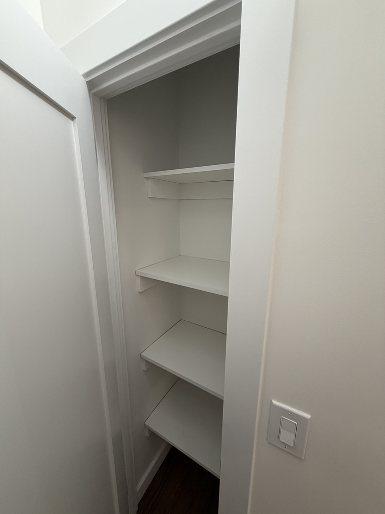 235 West 22nd Street - Photo 3