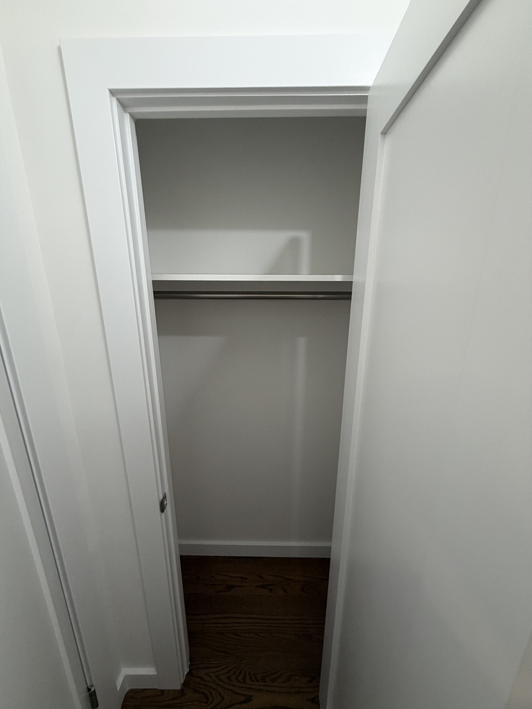 235 West 22nd Street - Photo 4