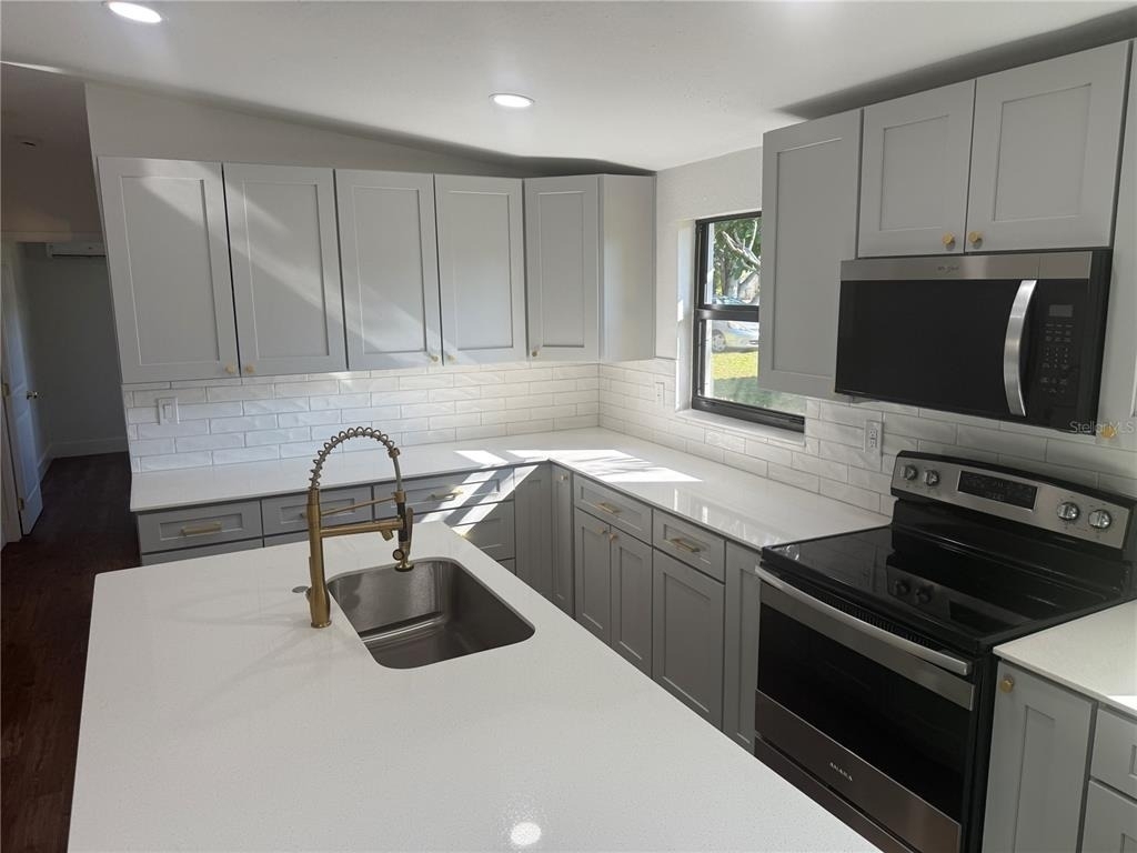 3000 Karen Avenue - Photo 6