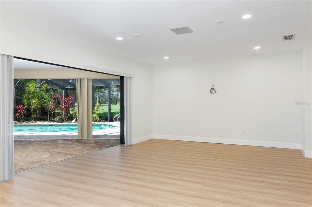 3119 Hyde Park Drive - Photo 5