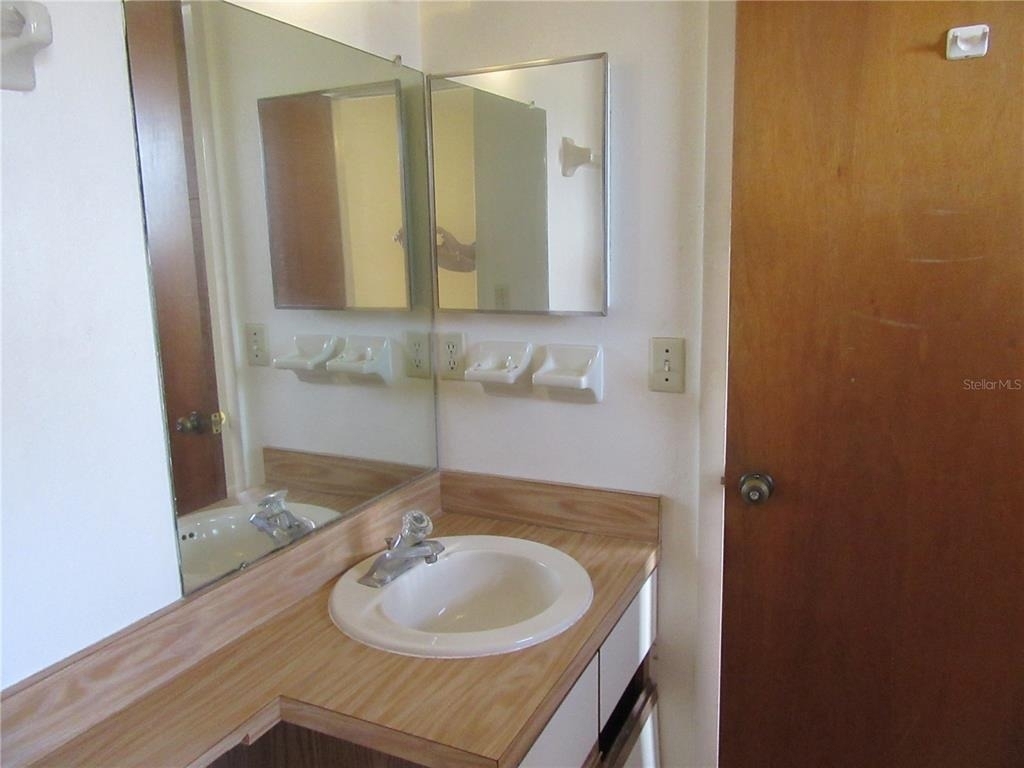 8423 Seminole Blvd - Photo 36