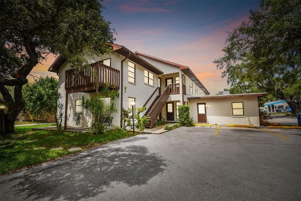 8423 Seminole Blvd - Photo 0