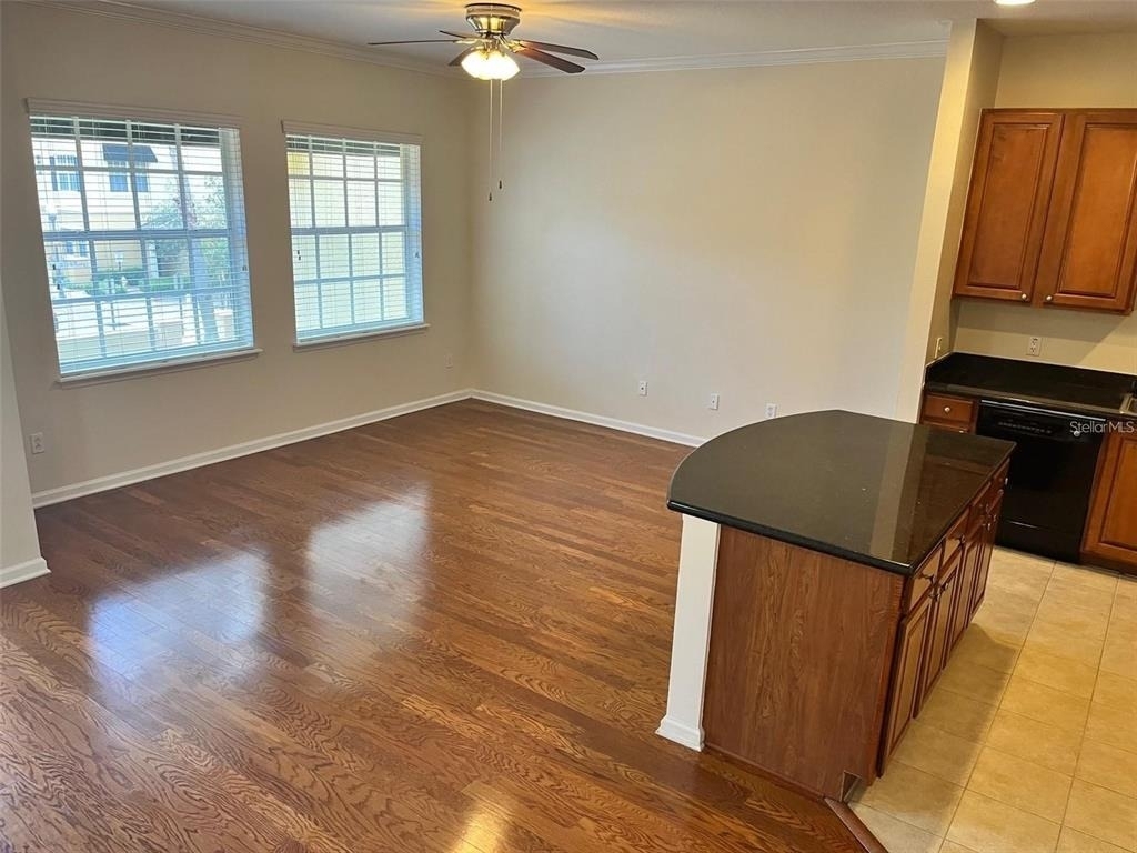 532 Jasmine Way - Photo 4