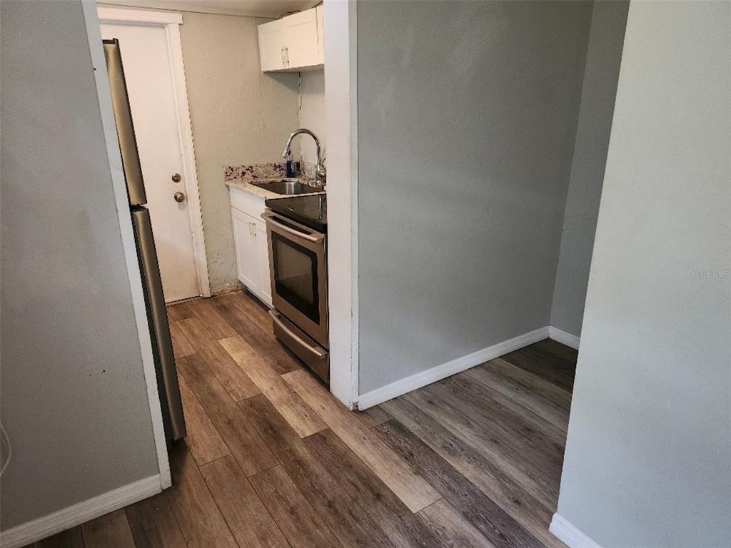 1426 10th Street W - Photo 1