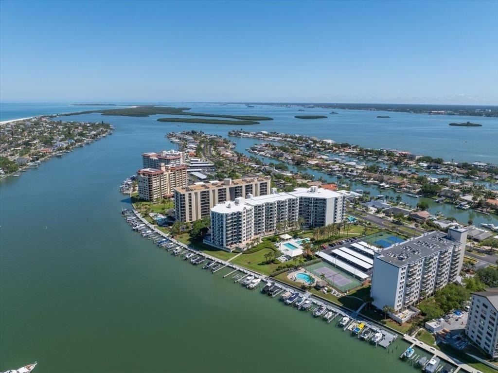 660 Island Way - Photo 41