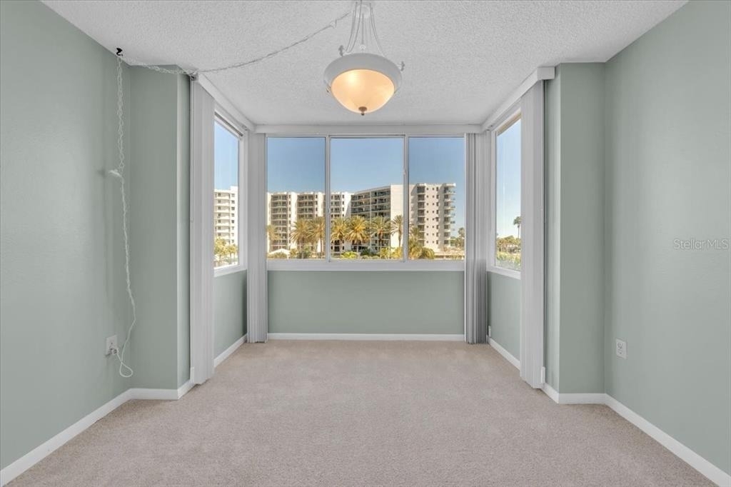 660 Island Way - Photo 4