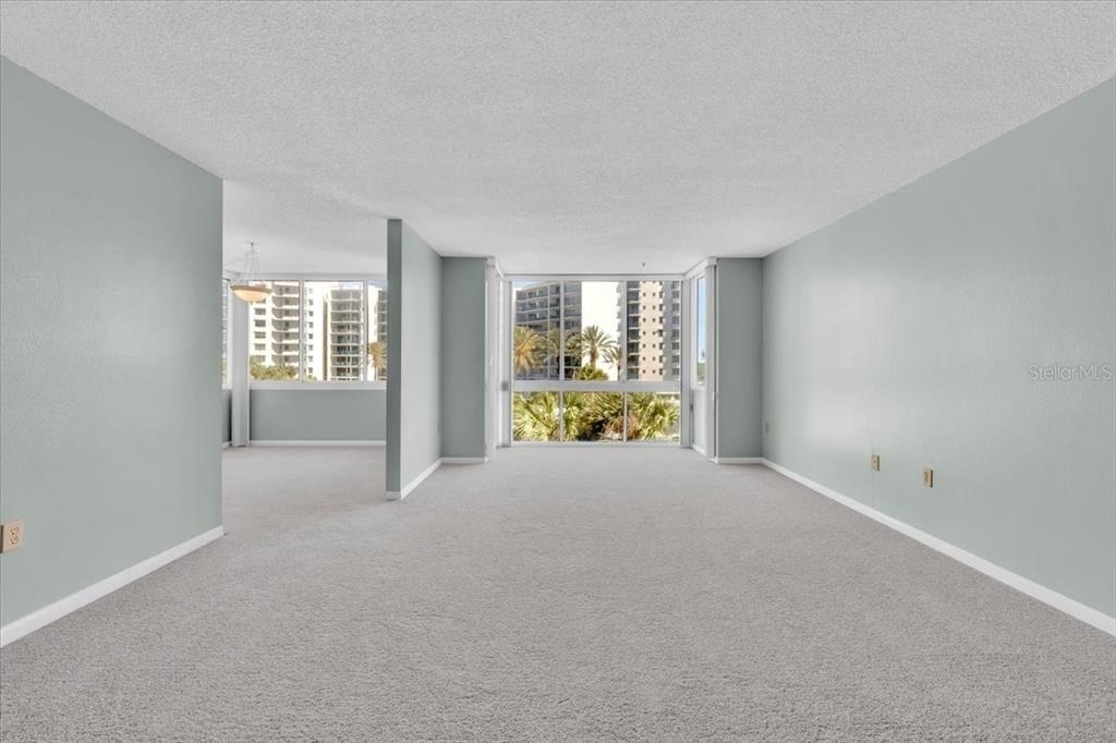 660 Island Way - Photo 1