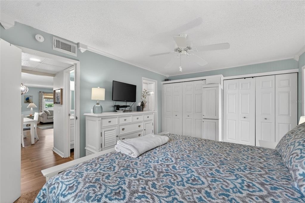 301 Kings Boulevard - Photo 17