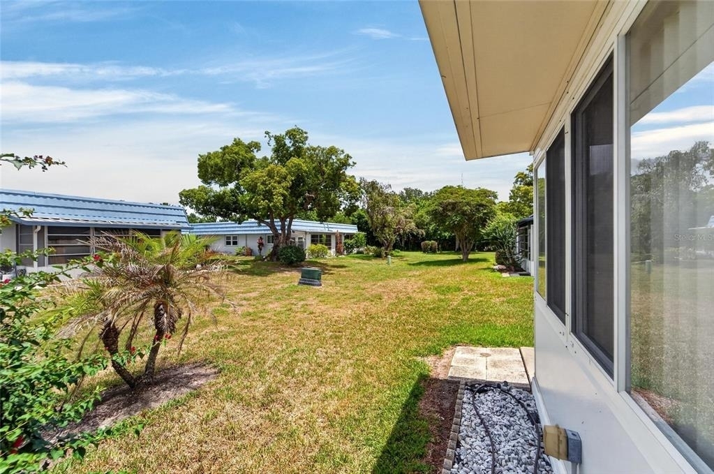 301 Kings Boulevard - Photo 33