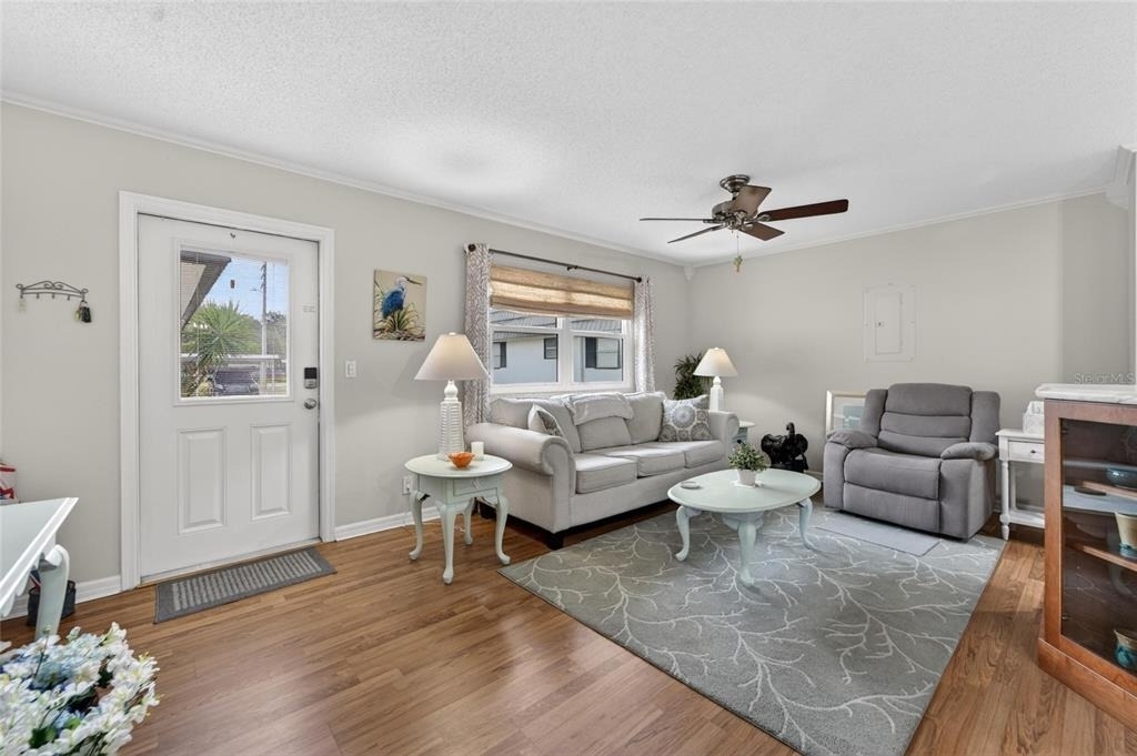 301 Kings Boulevard - Photo 4