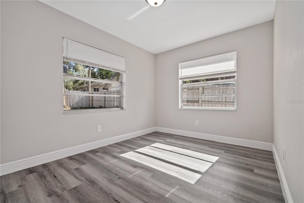 112 W Stanley Street - Photo 19