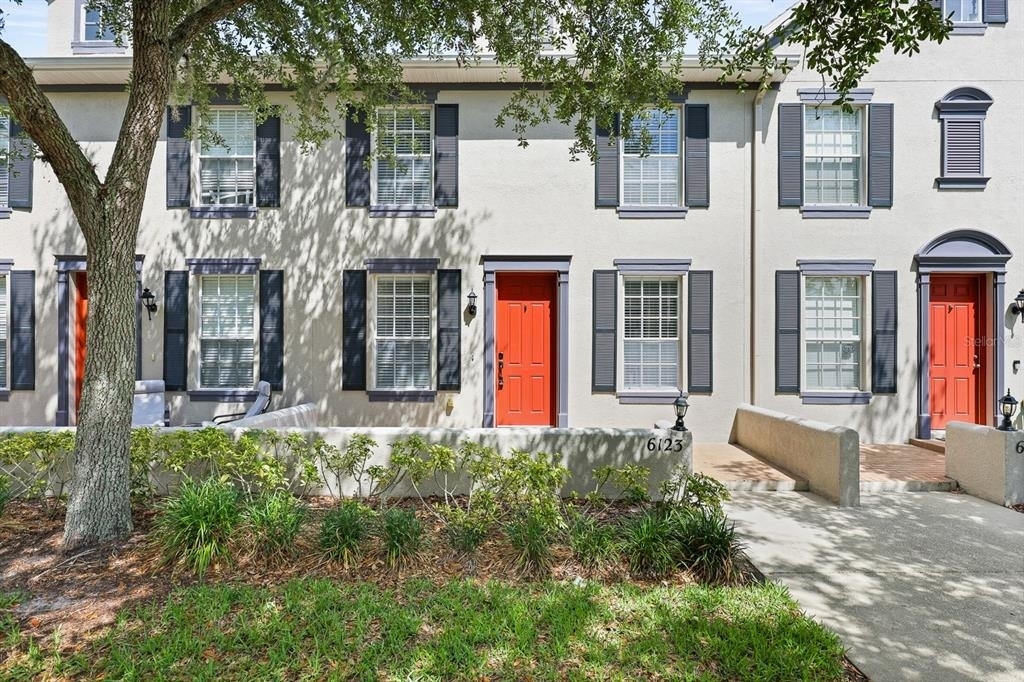 6123 Fishhawk Crossing Boulevard - Photo 0
