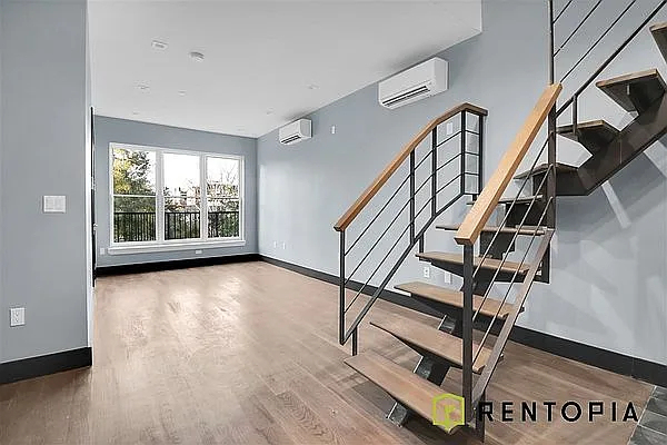 540 Driggs Avenue - Photo 1