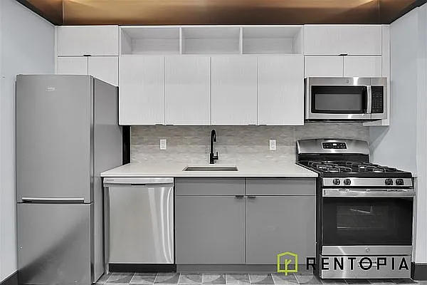 540 Driggs Avenue - Photo 4