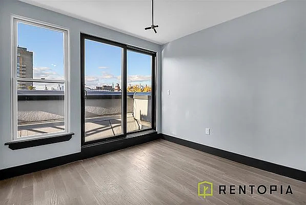 540 Driggs Avenue - Photo 8
