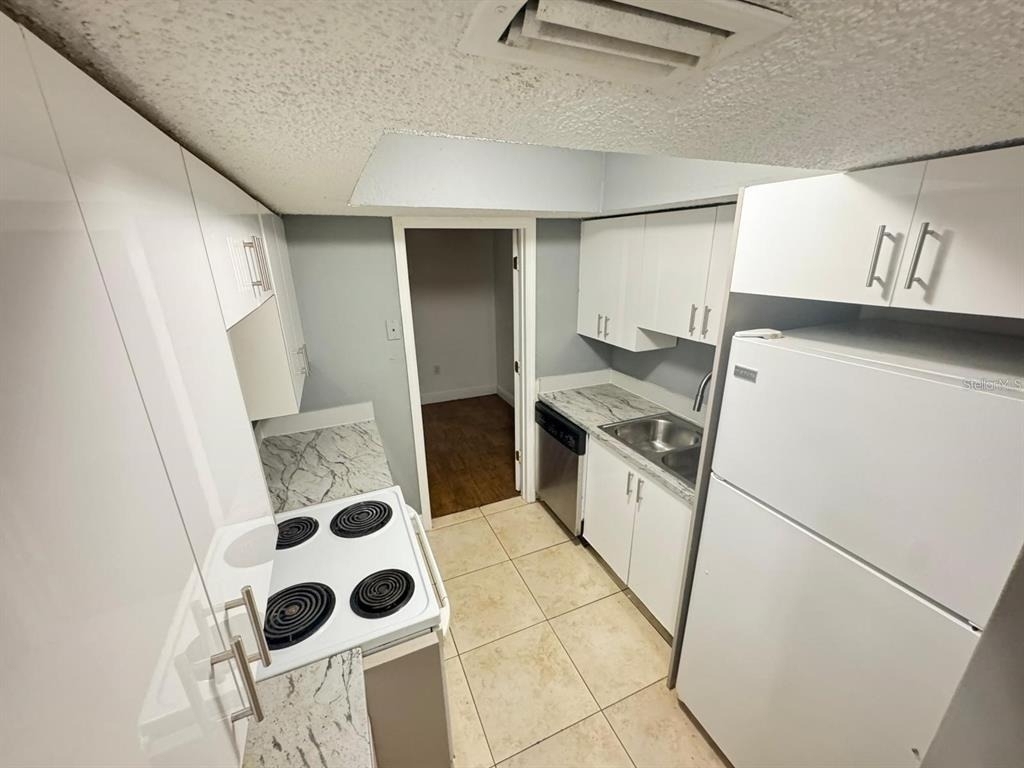 4745 S Texas Avenue - Photo 5