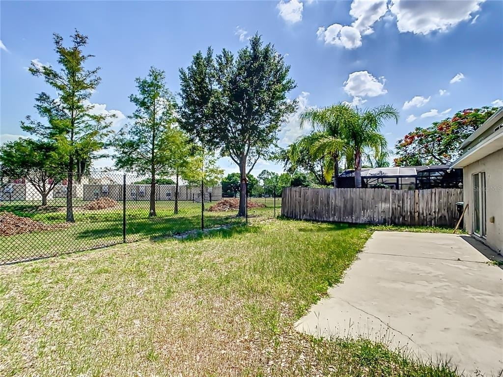 10155 Laxton Street - Photo 37
