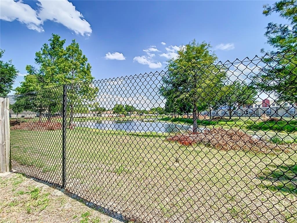 10155 Laxton Street - Photo 38