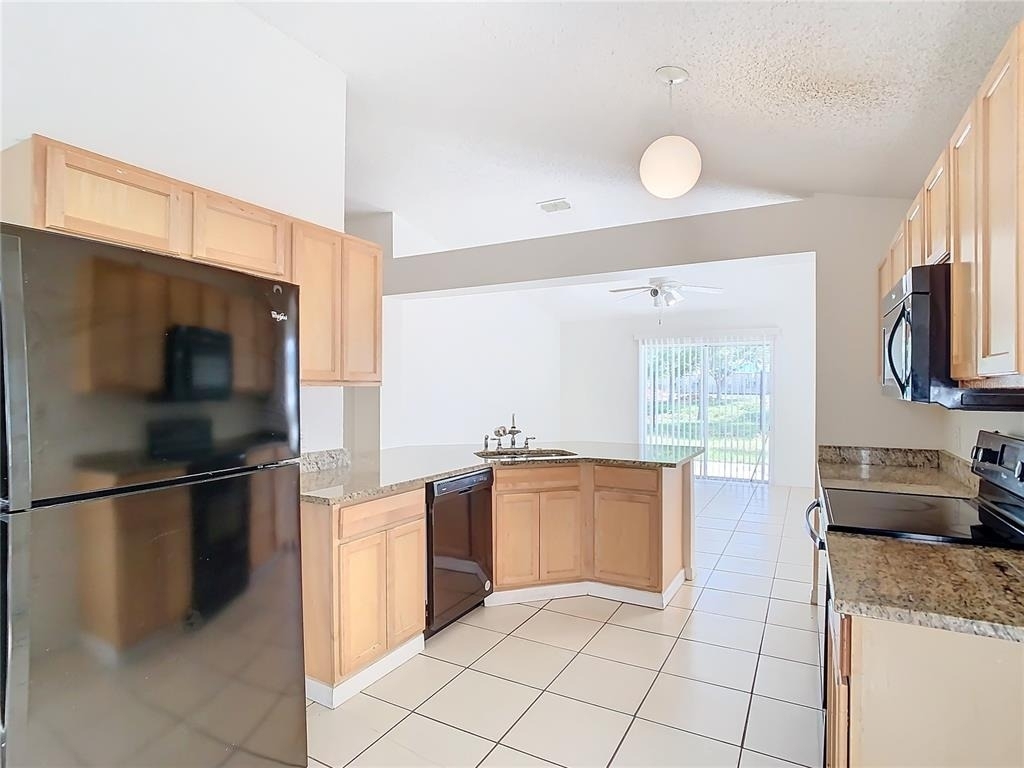 10155 Laxton Street - Photo 7