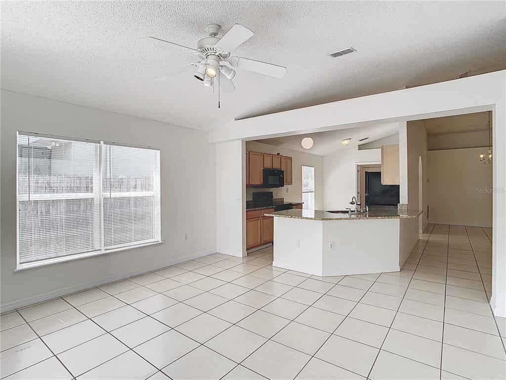 10155 Laxton Street - Photo 11