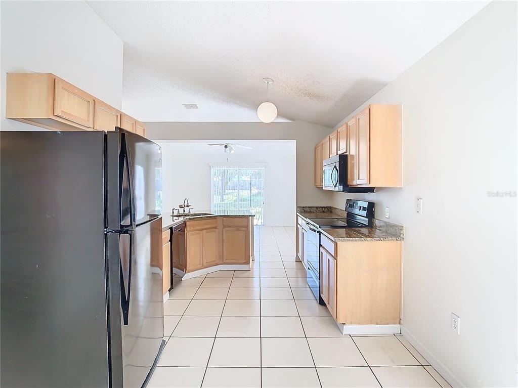 10155 Laxton Street - Photo 6