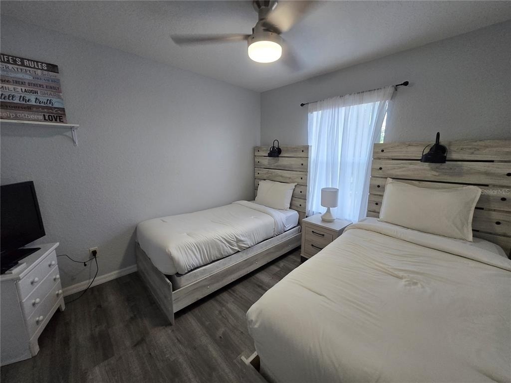 930 Oxford Drive - Photo 34