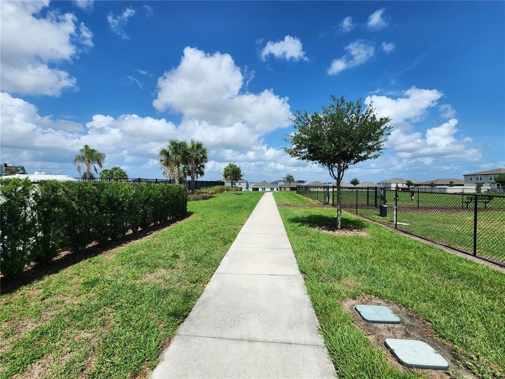 708 Griffon Avenue - Photo 32
