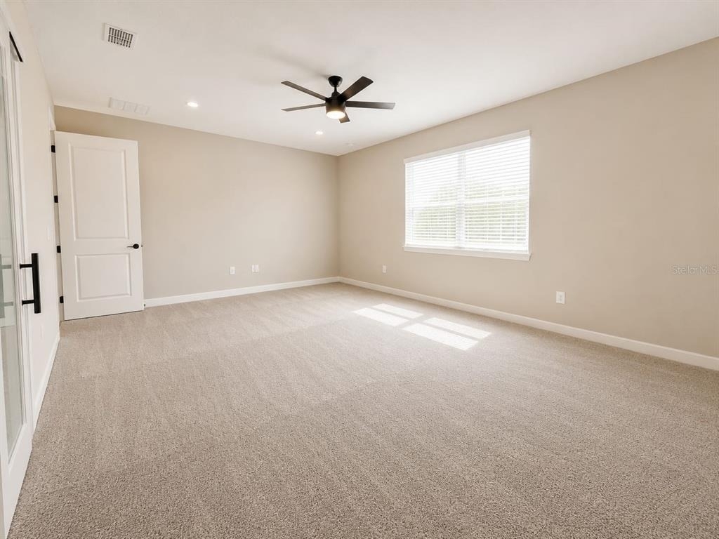 708 Griffon Avenue - Photo 12