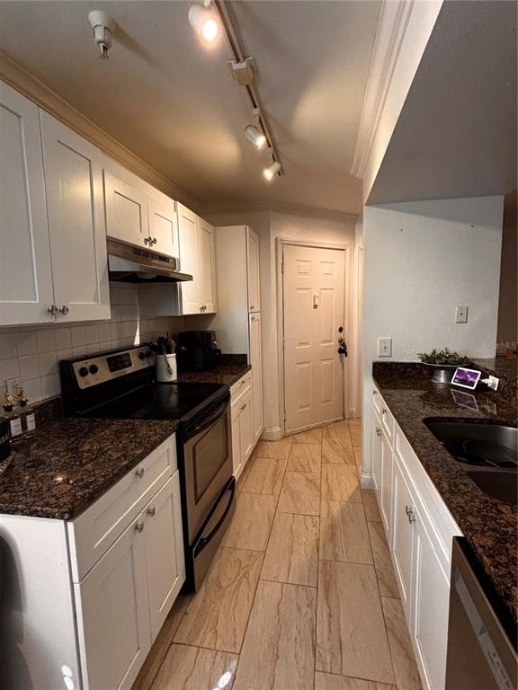 413 Summit Ridge Place - Photo 12