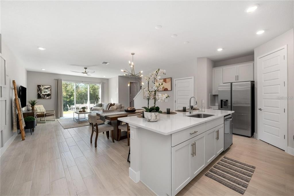 7834 Spectrum Drive - Photo 2