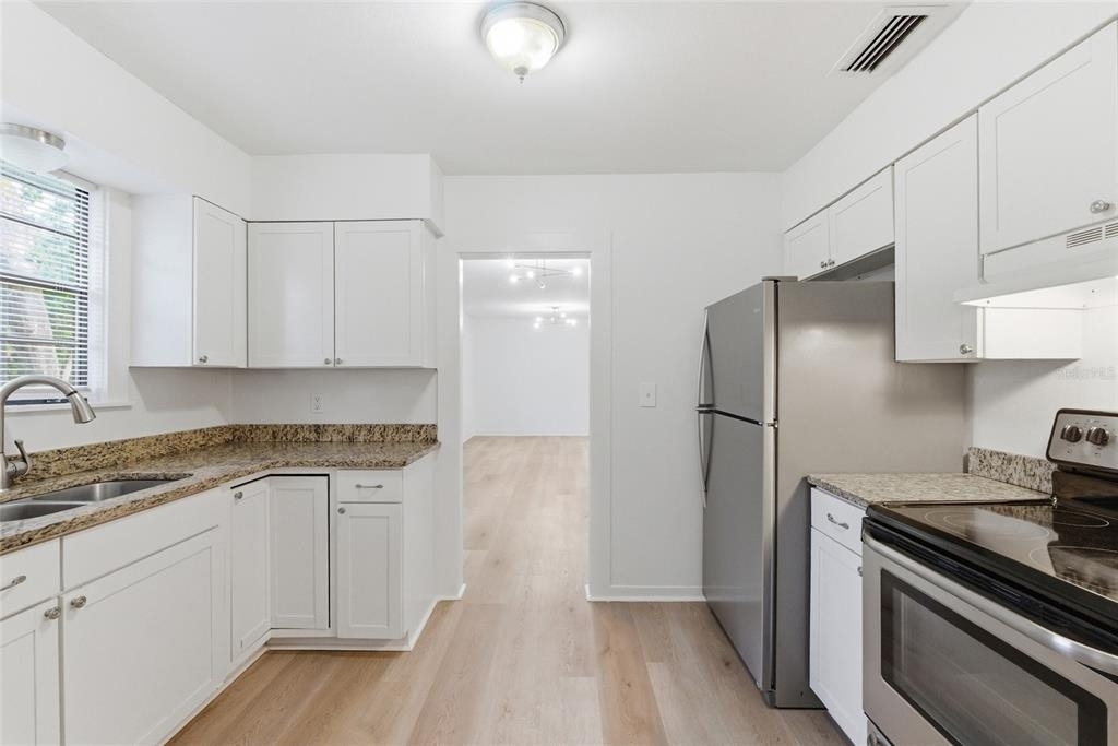 2206 Page Avenue - Photo 9