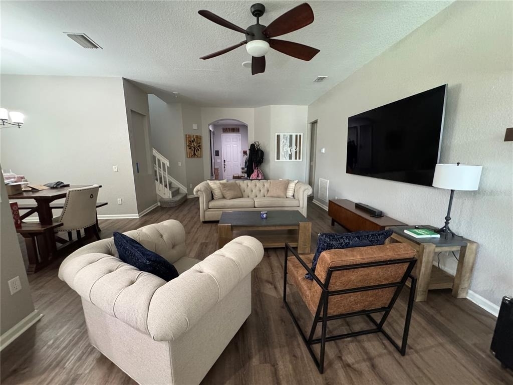 6811 Helmsley Circle - Photo 4