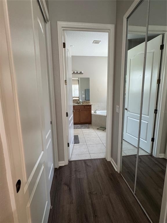 6811 Helmsley Circle - Photo 7