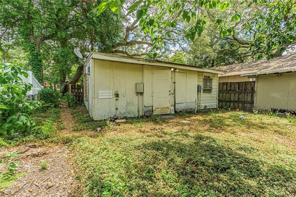 10704 N Annette Avenue - Photo 3