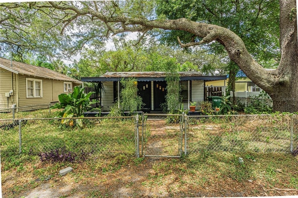 10704 N Annette Avenue - Photo 0