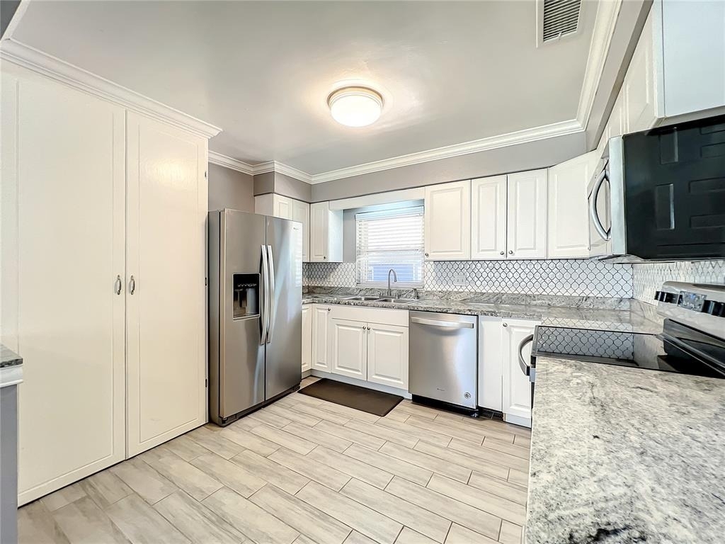 1006 E 11th Avenue - Photo 9