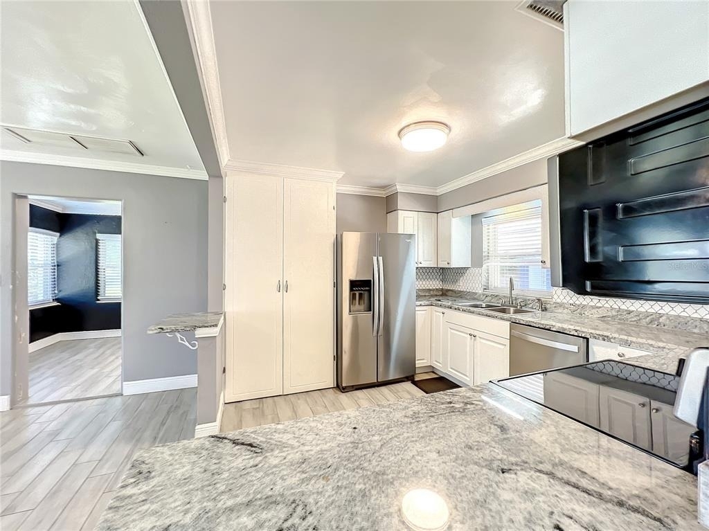 1006 E 11th Avenue - Photo 13