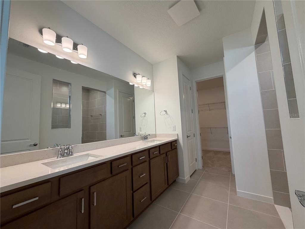 6888 Gilly Shadow Street - Photo 11