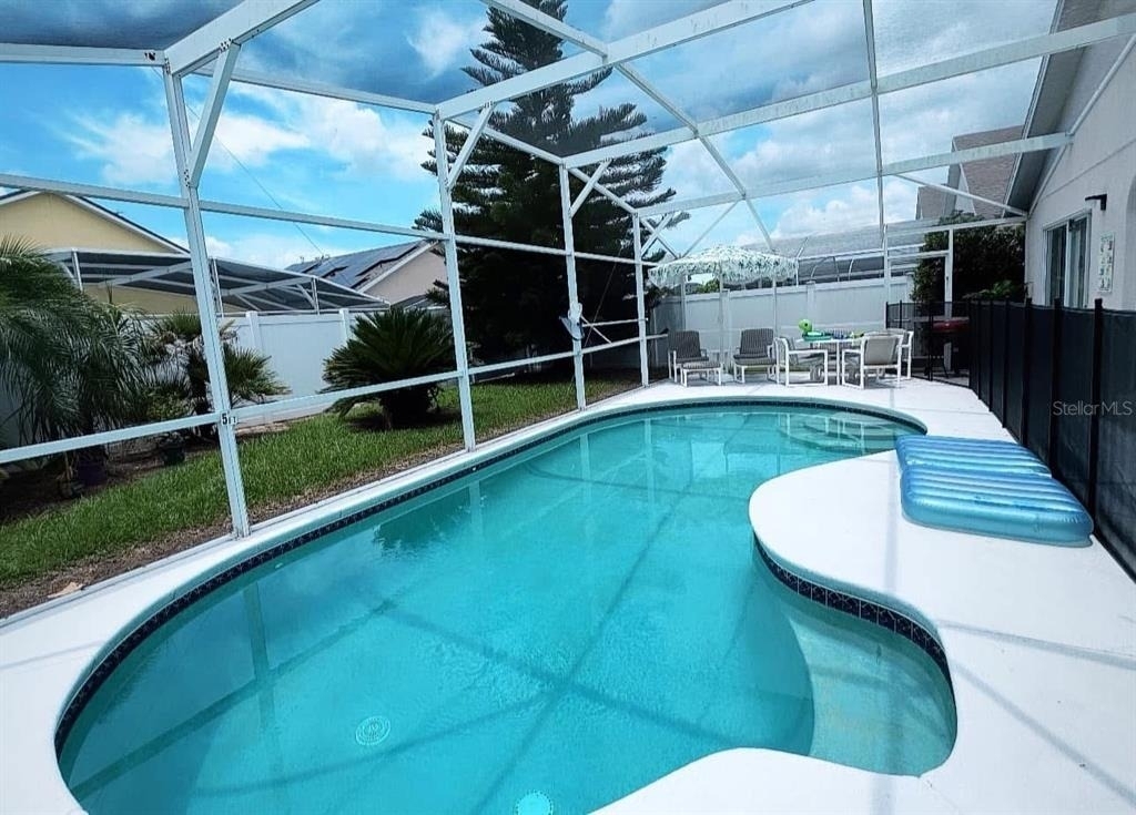 121 Bloomingdale Drive - Photo 1