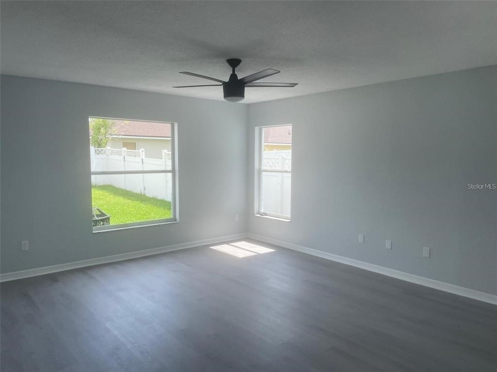 2421 Ashecroft Drive - Photo 6
