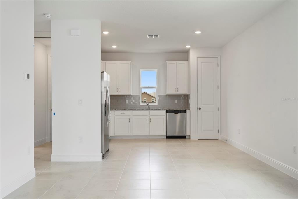 10027 Gobat Alley - Photo 7