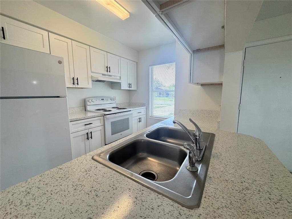 1013 Arizona Court - Photo 3