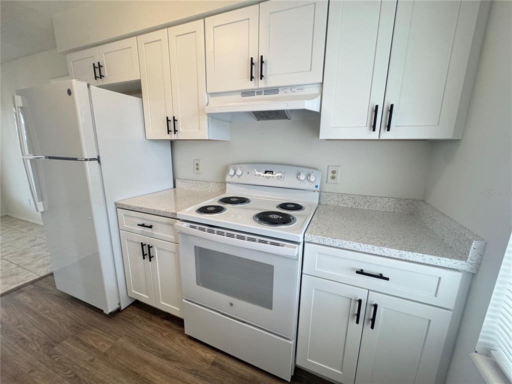 1013 Arizona Court - Photo 7