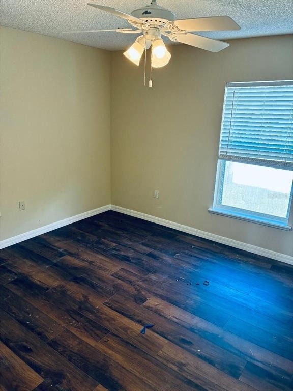 5662 Oakwood Knoll Drive - Photo 8